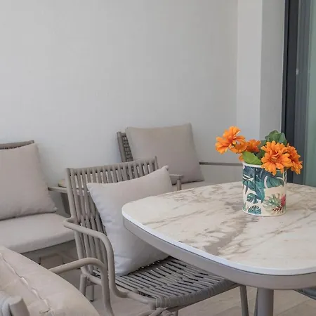 Kalamon Luxury 202 W Pool And Gym Apartment Larnaca