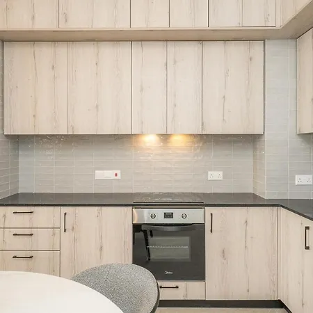 Apartment Kalamon Luxury 202 W Pool And Gym