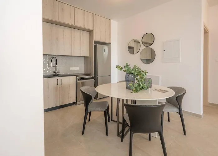 Kalamon Luxury 202 W Pool And Gym Διαμέρισμα Λάρνακα