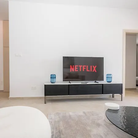 Apartament Kalamon Luxury 202 W Pool And Gym Larnaca