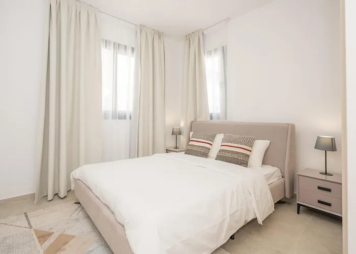 Apartament Kalamon Luxury 202 W Pool And Gym Larnaca