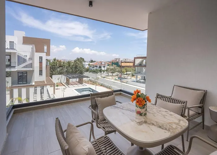 Apartament Kalamon Luxury 202 W Pool And Gym Larnaca